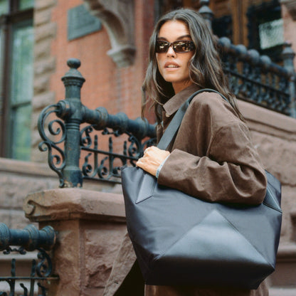 Beverly Tote Recycled Nylon Black / State Bags Trusted