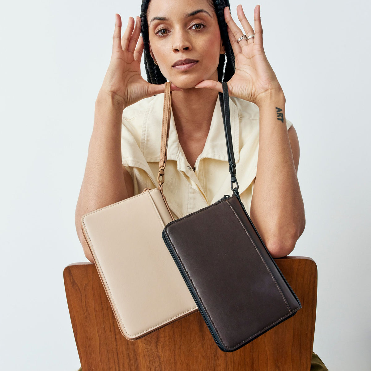 Passport Holder Vegan Leather Brown / State Bags Smart Buy